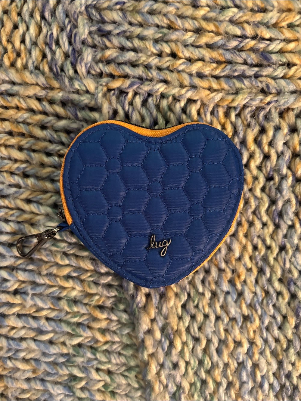 LUG - heart pouch